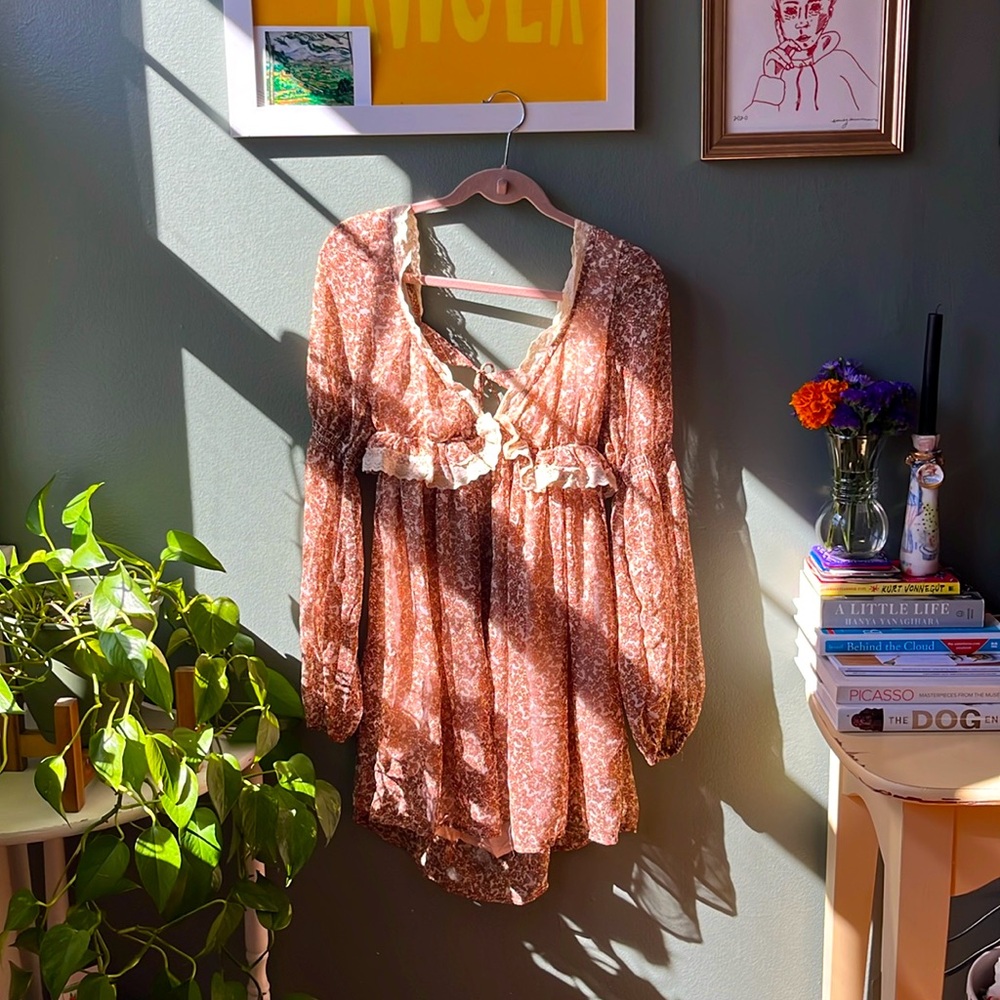 Free People boho mini dress - great layering piece for fall